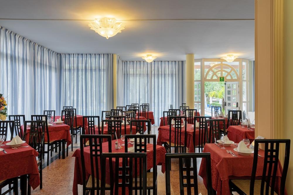 Hotel Royal Garda  Dış mekan fotoğraf