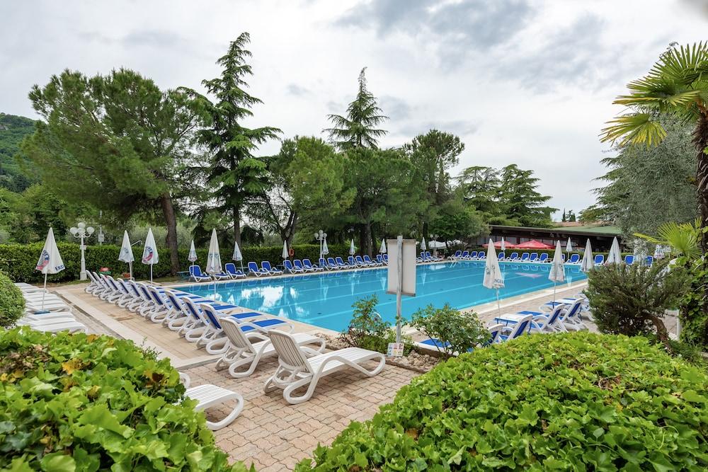Hotel Royal Garda  Dış mekan fotoğraf