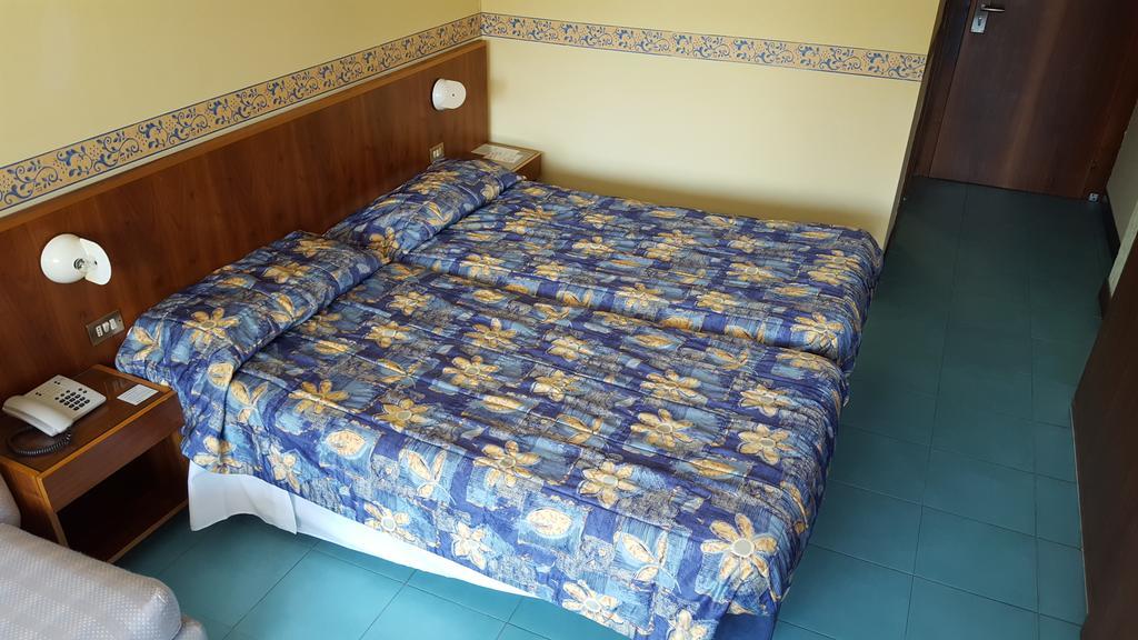 Hotel Royal Garda  Dış mekan fotoğraf