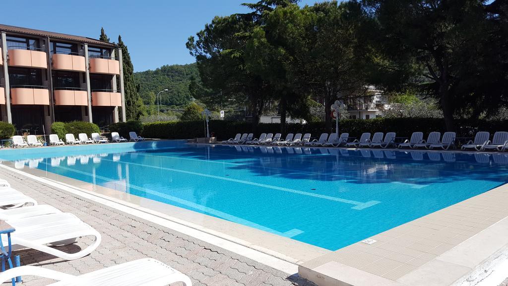 Hotel Royal Garda  Dış mekan fotoğraf