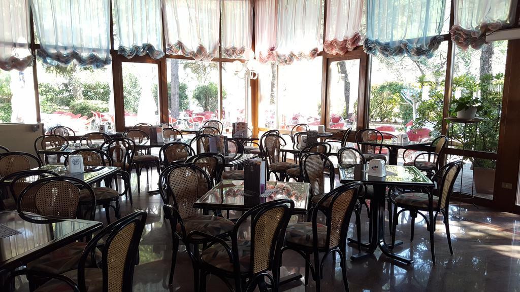 Hotel Royal Garda  Dış mekan fotoğraf